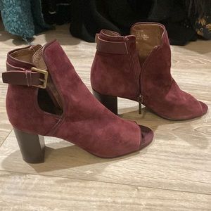 Don Pliner swead boots. Size 8.5. Side zip. Like new. 3” heel. Color maroon